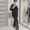 Черный брючный костюм в стиле спорт шик